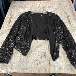 TORRID BLACK SEQUINED CROPPED JACKET. Size 0